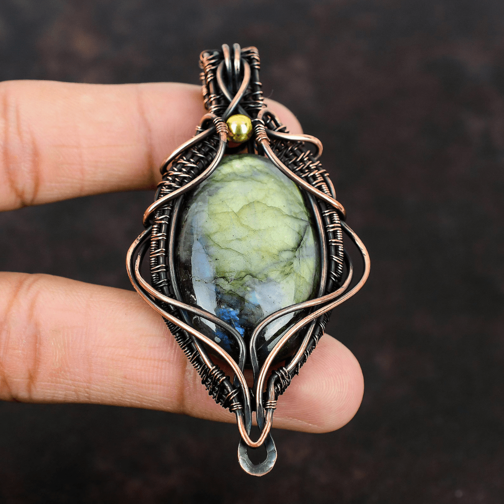 Labradorite Copper Pendant - Gymattic